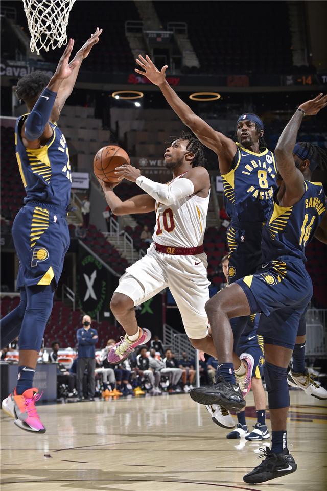 里的前景却 里的前景却