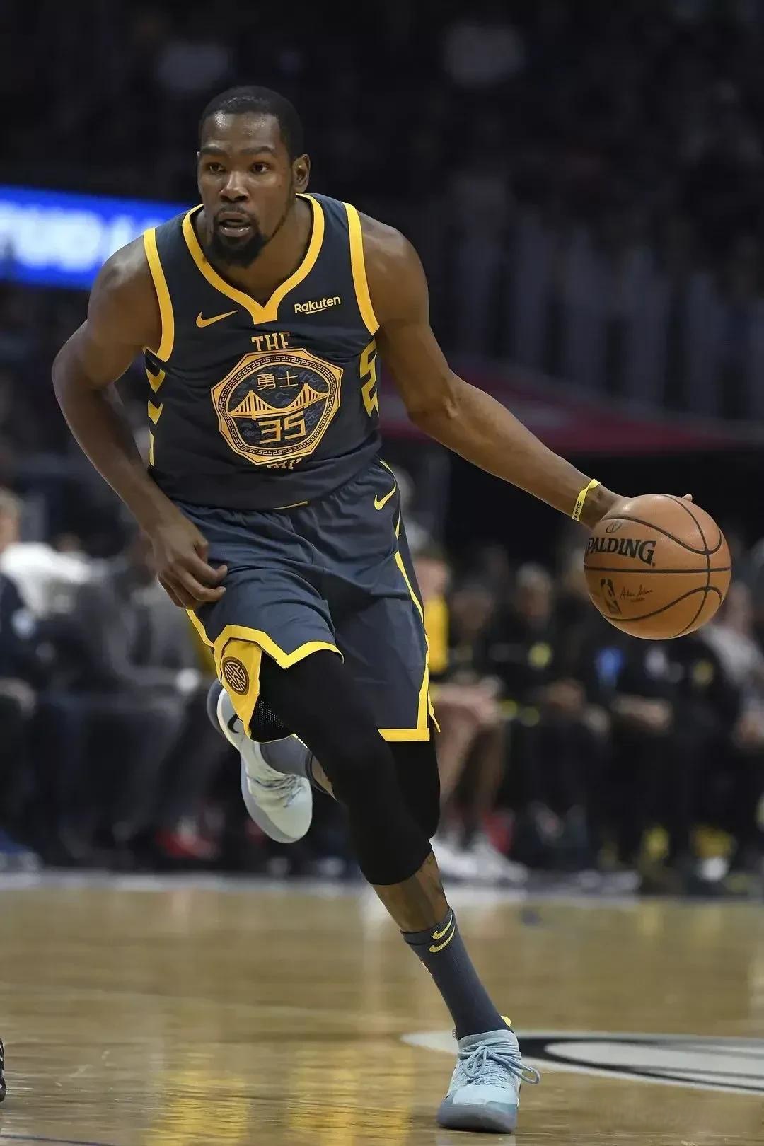 胜负天平 胜负天平