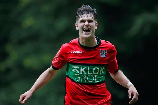 赛走向的 赛走向的